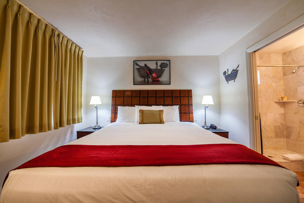 The Vendange Carmel Inn & Suites Rum bild